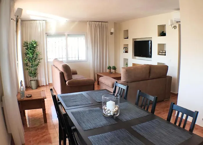 2 Bedroom Paradorares Ne Daire *
