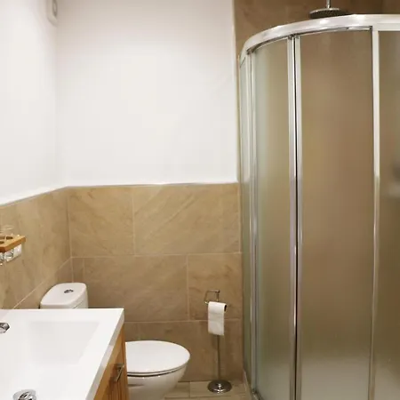 2 Bedroom Paradorares Ne Nerja